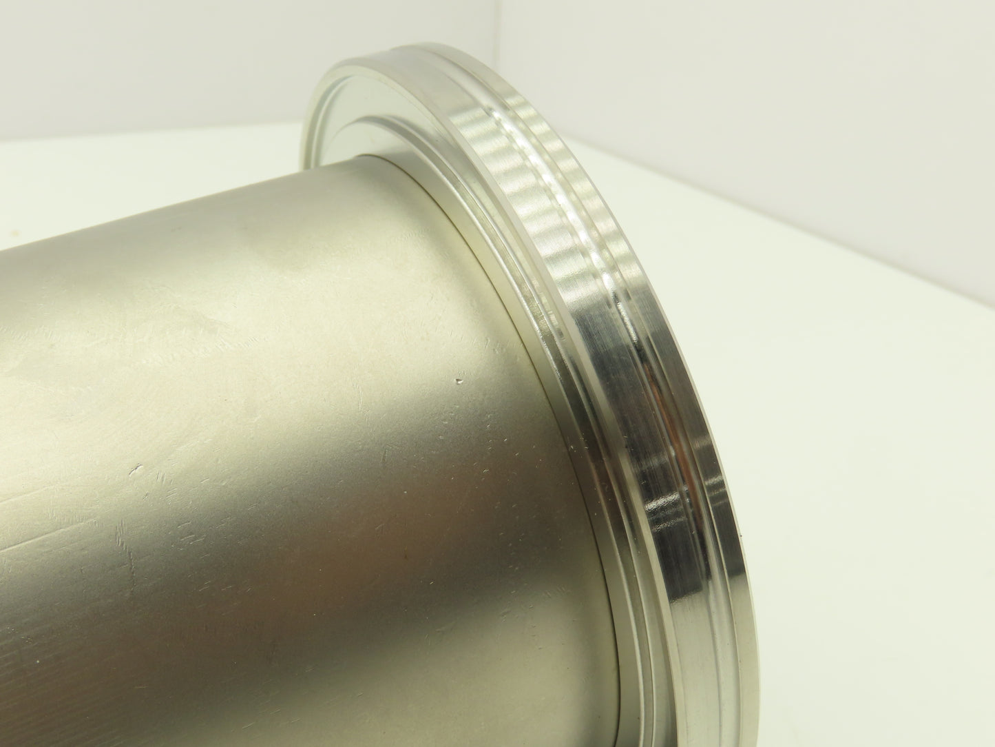 Pfeiffer 2KL-ISO-100-OF ISO-K 45 Radius Elbow Flanges W/Tangents 4" Tube 304 SS