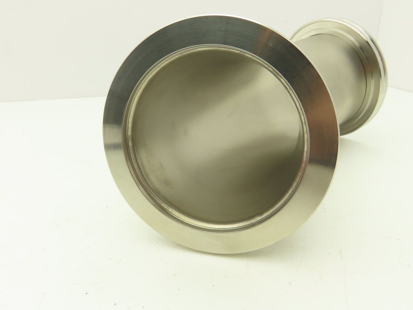 Pfeiffer 2KL-ISO-100-OF ISO-K 45 Radius Elbow Flanges W/Tangents 4" Tube 304 SS