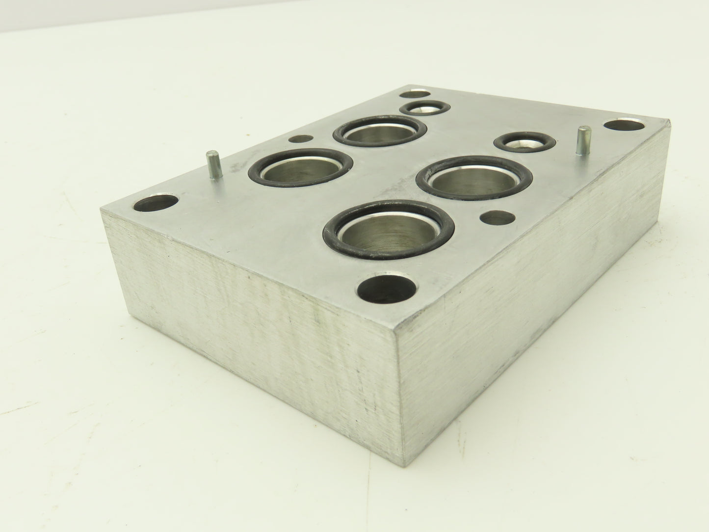 Sun Hydraulics DKS Aluminum Sandwich Manifold T-13A ISO 07