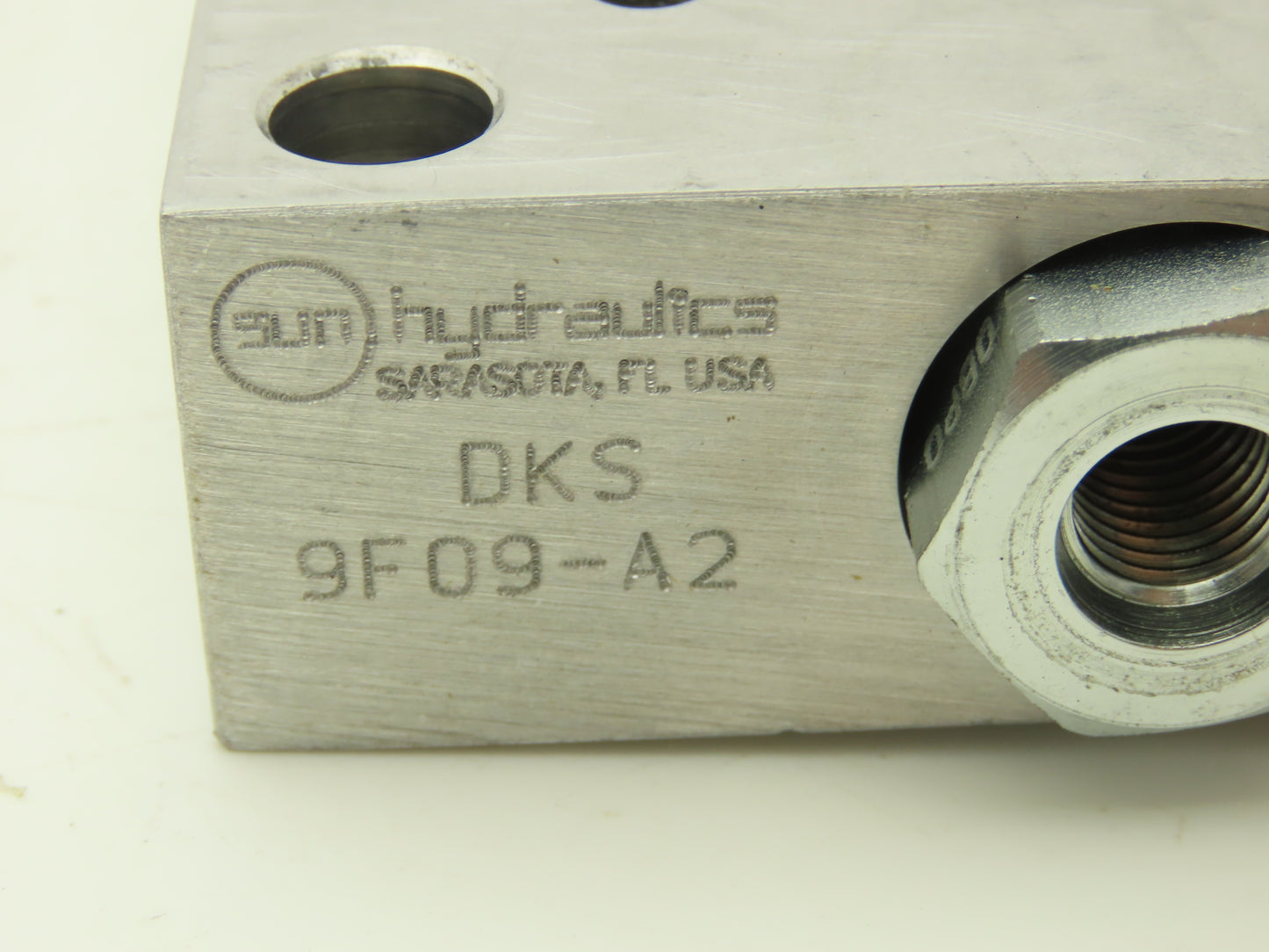 Sun Hydraulics DKS Aluminum Sandwich Manifold T-13A ISO 07