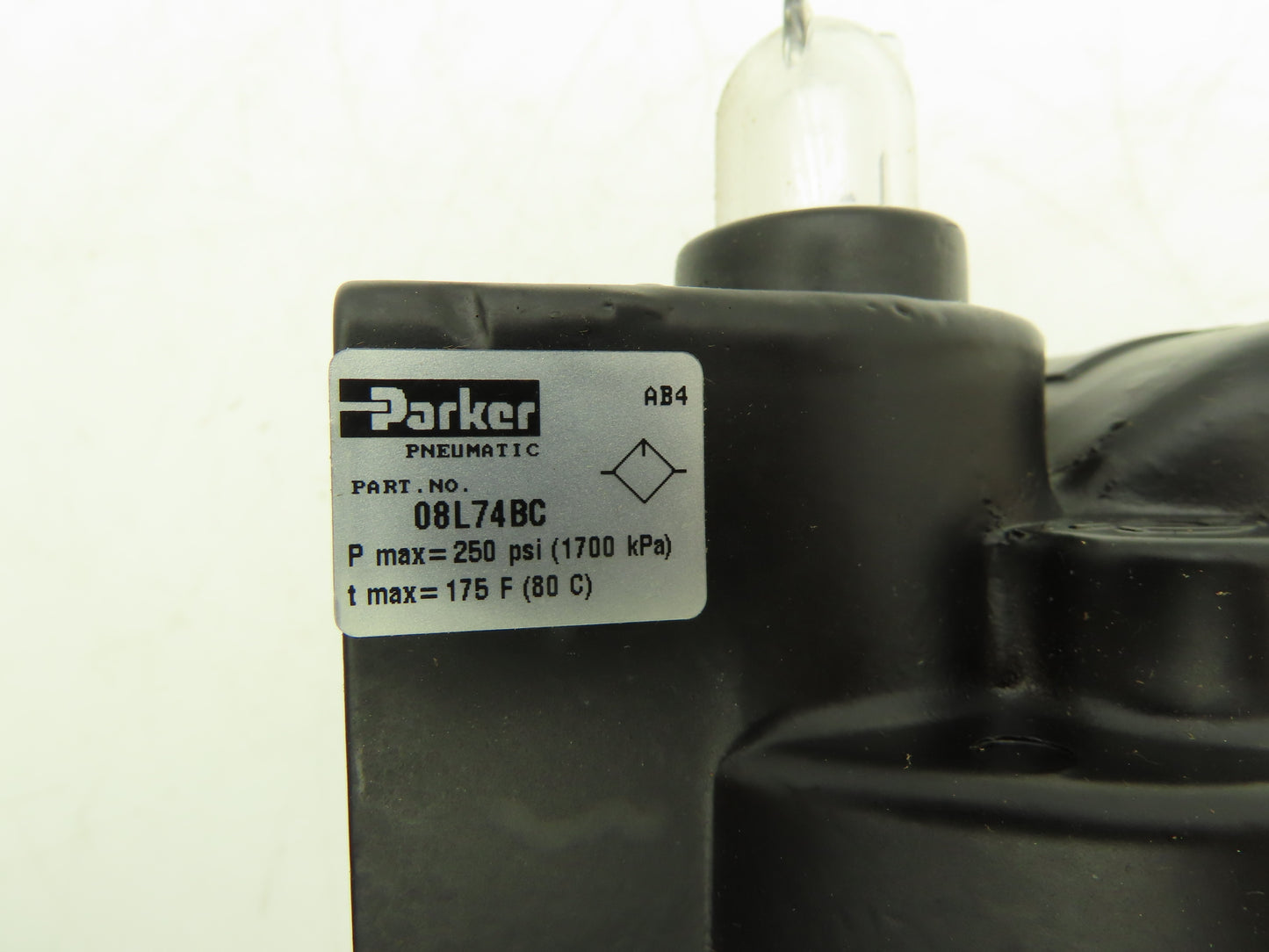 Parker 08L74BC Mist Lubricator 1-1/2"NPT