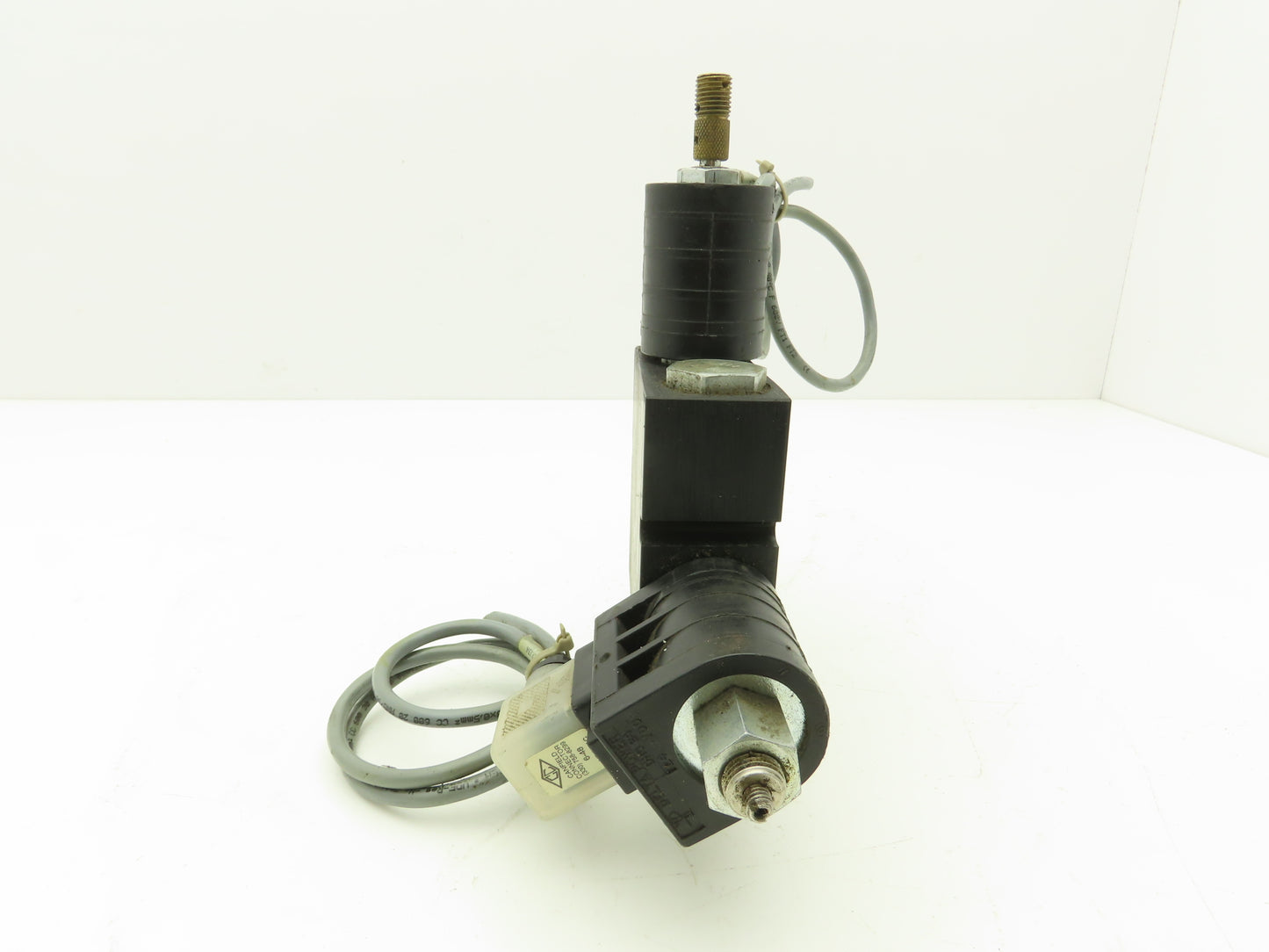Delta Power Hydraulic 80500226 Solenoid Valve Manifold Block 24VDC