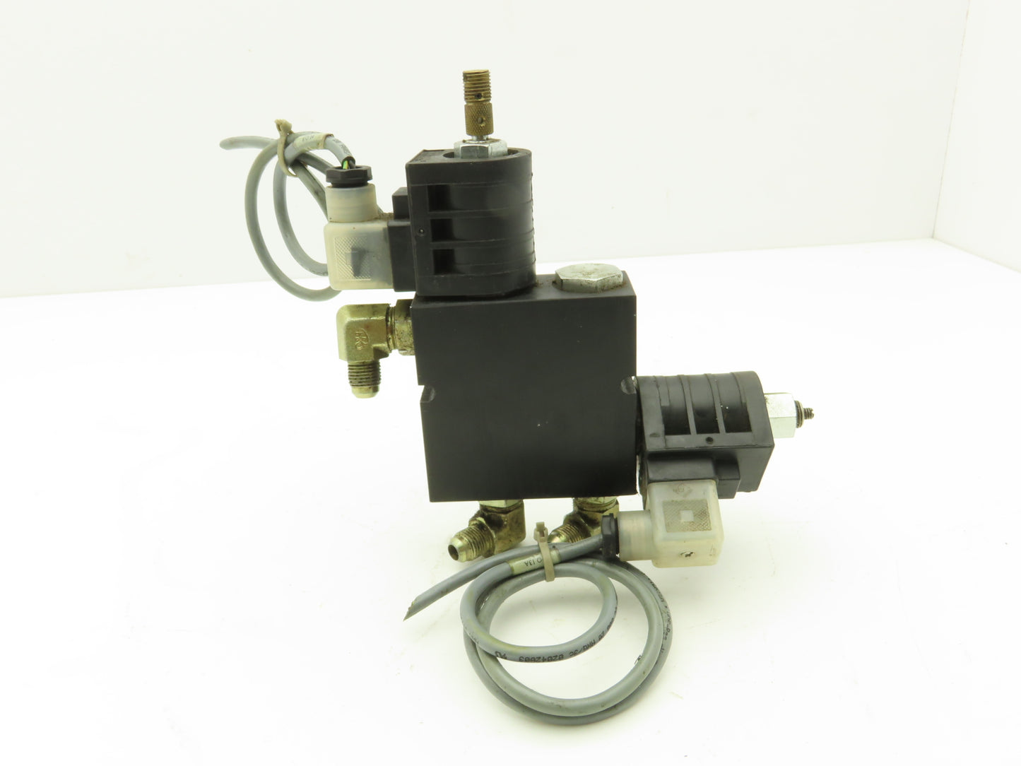 Delta Power Hydraulic 80500226 Solenoid Valve Manifold Block 24VDC