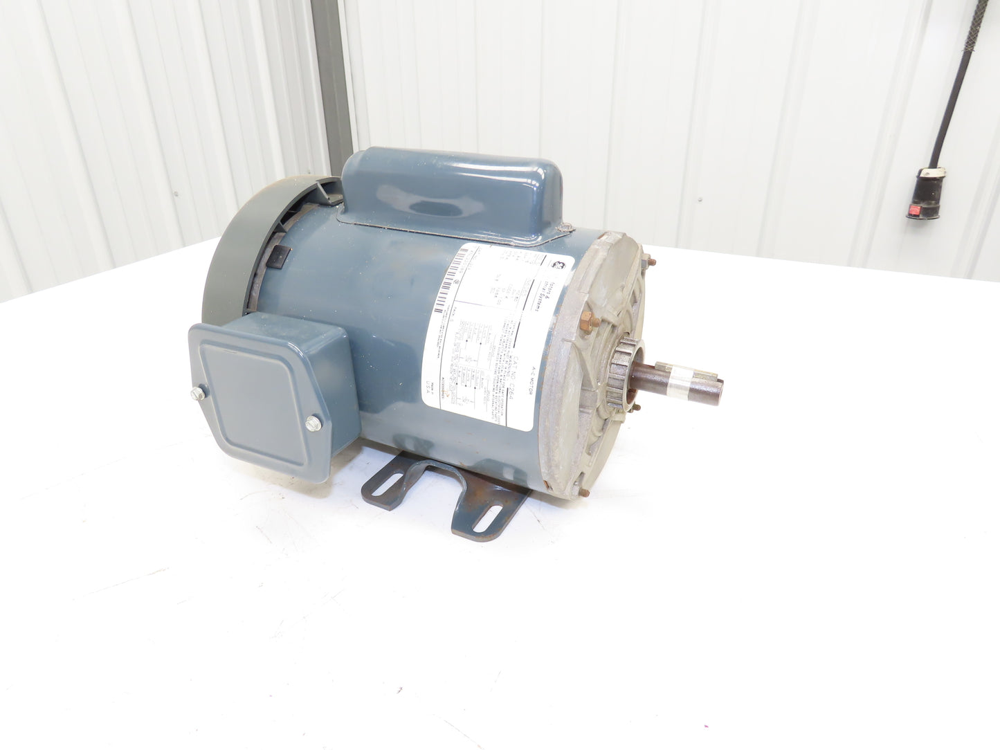 General Electric C264 AC Motor 1/2Hp 1140 RPM 115/230V 60Hz 1Ph 56 Frame