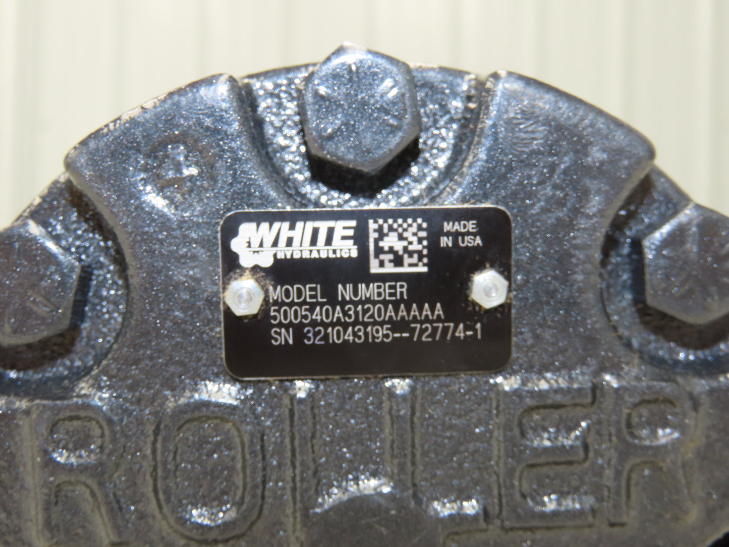 White Roller Stator 500540A3120 Hydraulic Motor 1-1/4" Shaft 4 Hole 7/8"-14UNF