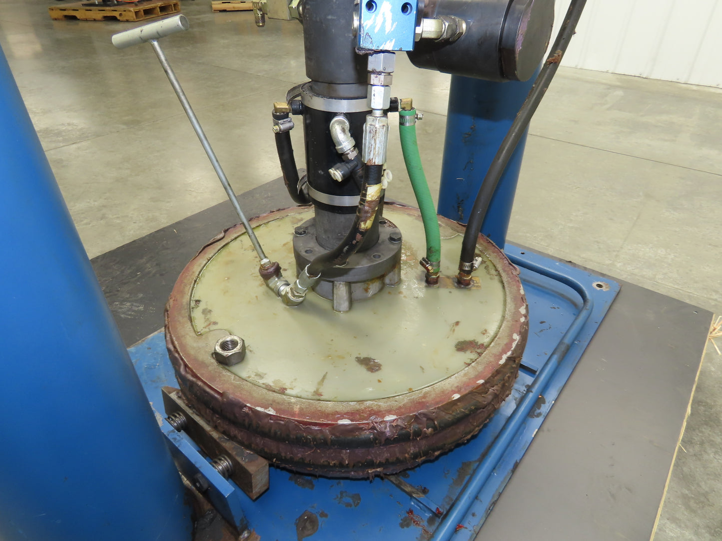 Nordson Rhino Drum Unloader Pneumatic Pump 65:1 Ratio 100PSI