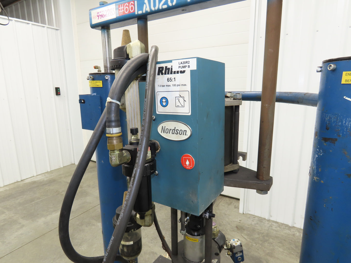 Nordson Rhino Drum Unloader Pneumatic Pump 65:1 Ratio 100PSI