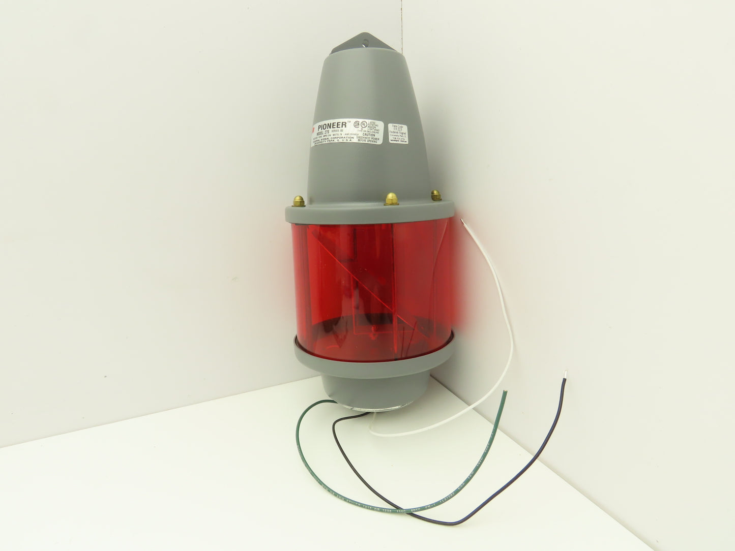 Pioneer 27S Rotating Light Red Sealed Beam 120V 79W Flash Rate 60 FPM Series B2