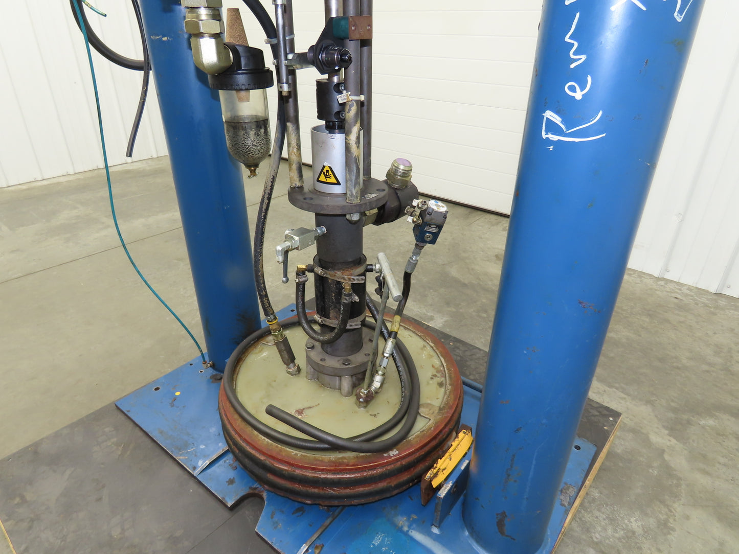 Nordson Rhino Hot Melt Drum Unloader Pneumatic Pump 65:1 Ratio 100PSI