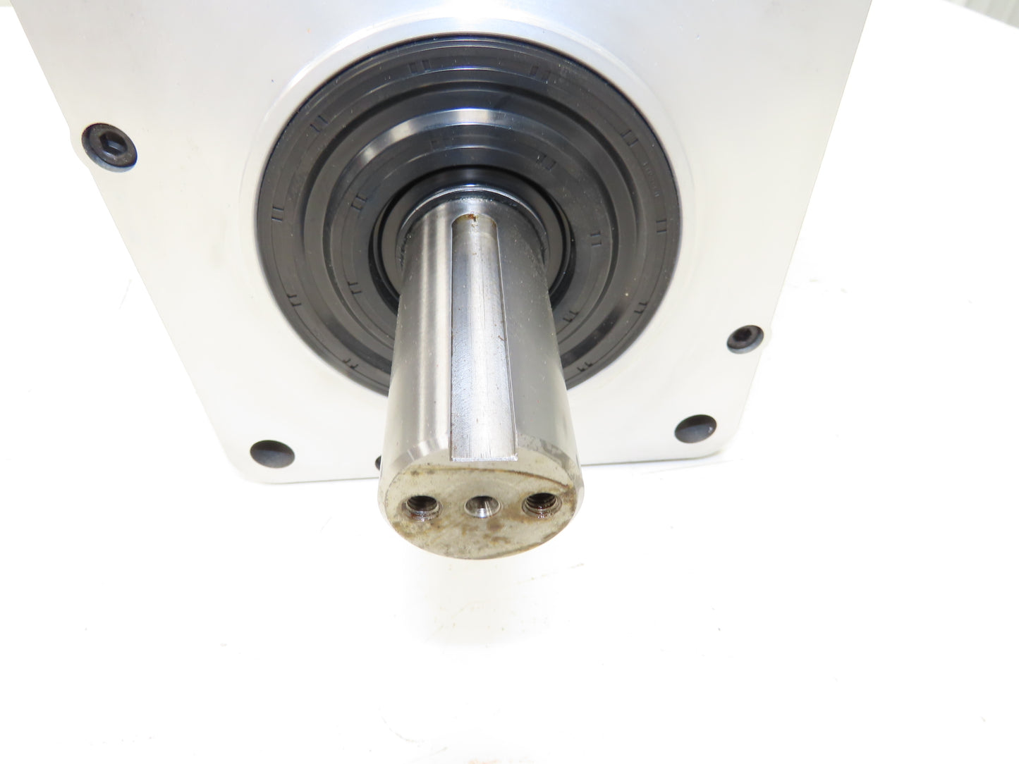 Fanuc A06B-0590-B005 #0008 AC Servo Motor 1200RPM 156V 3Ph