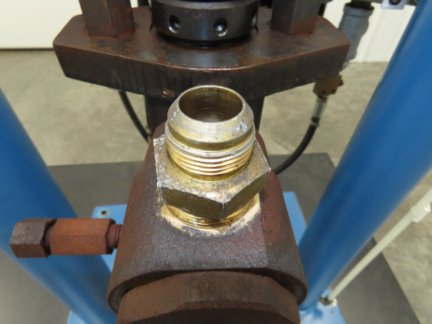 IR Johnstone 401-218 Pneumatic Extrusion Pump 5 Gal Pail Lifter Unloader