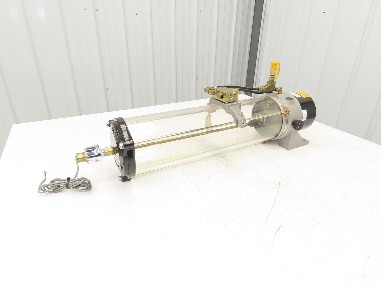 Lubriquip 550-001-831 EGP Lubrication Oil Pump 115V Air Operated 20 Pint