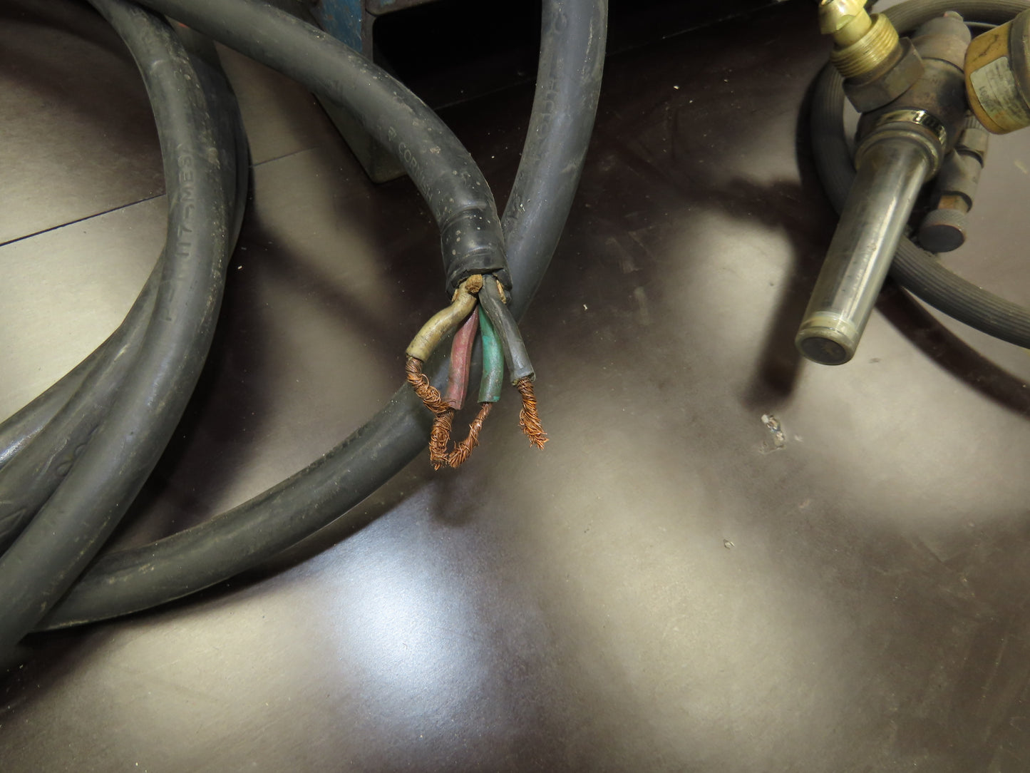 Miller CP-200 Mig Welder 200 amp DC Arc S-52E Wire Feeder 230/460VAC 3PH