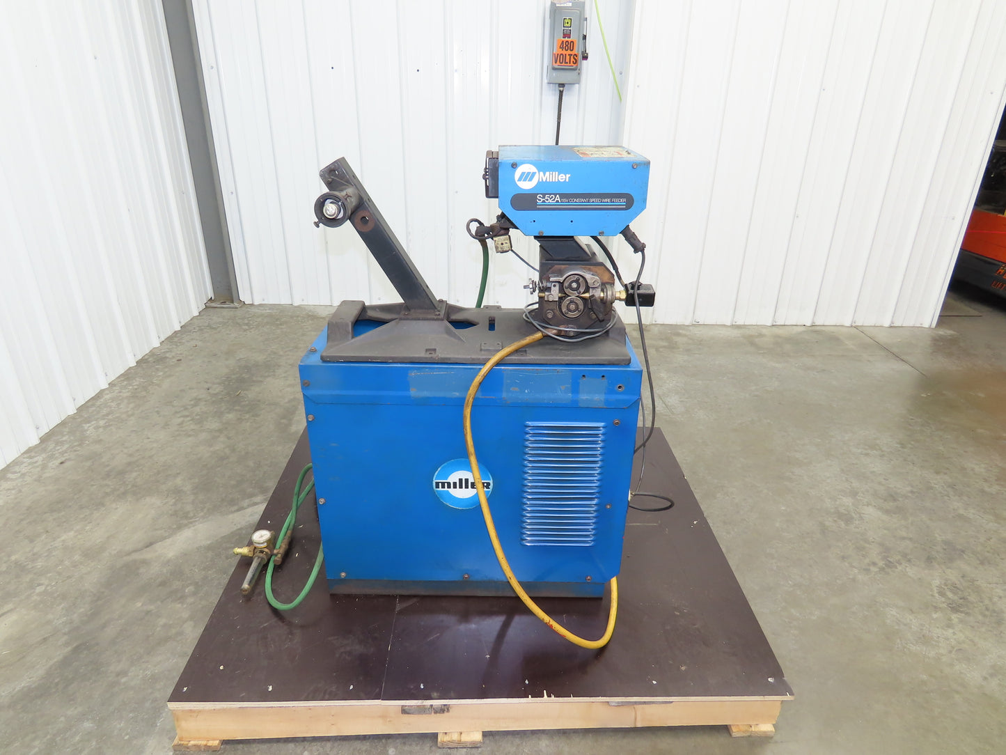 Miller CP-200 Mig Welder 200 amp DC Arc S-52A Wire Feeder 230/460VAC 3PH