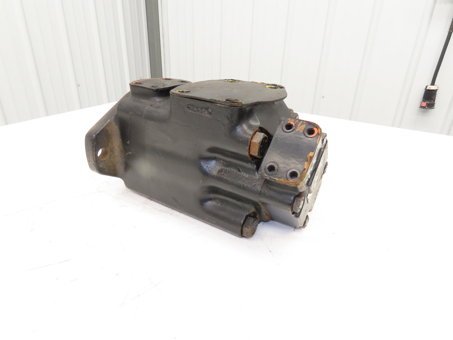 Vickers 3520V38A5-1CC22R Double Vane Hydraulic Pump 38/5GPM 1200 RPM