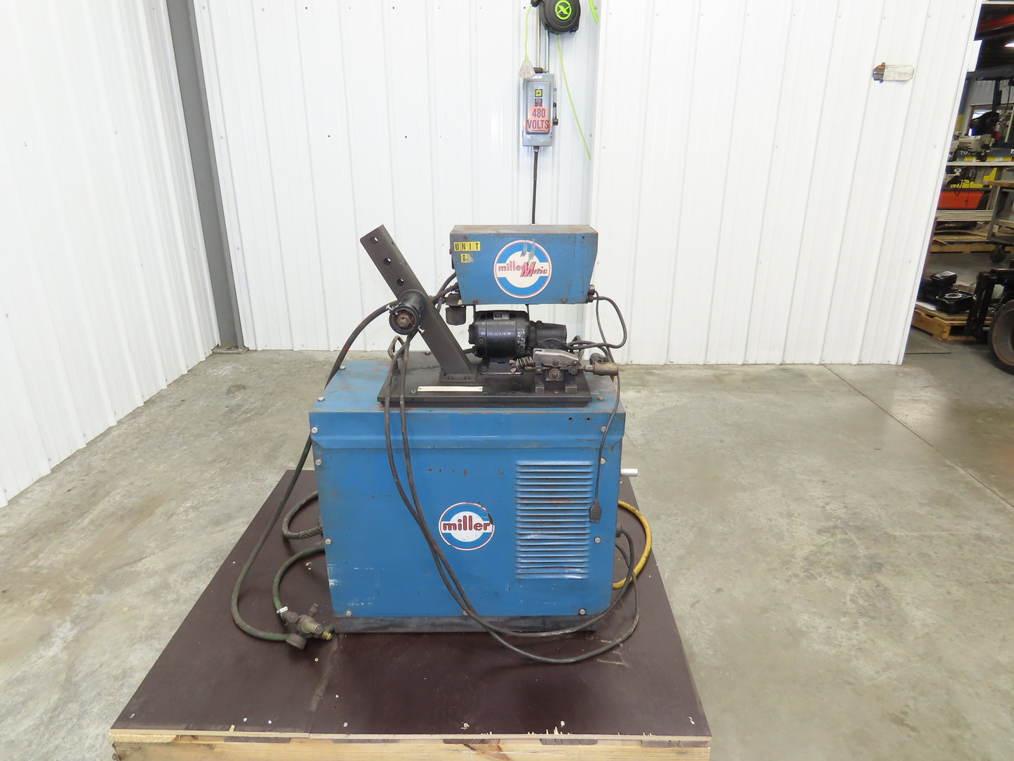 Miller CP-200 Mig Welder 200 amp DC Arc 10E Wire Feeder 230/460VAC 3PH