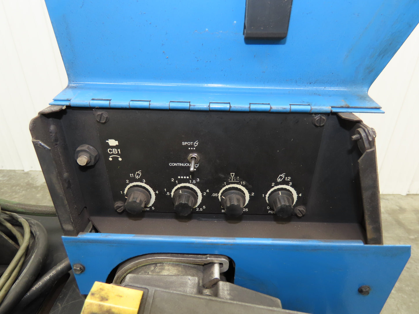 Miller CP-200 Mig Welder 200 amp DC Arc S-62 Wire Feeder 230/460VAC 3PH