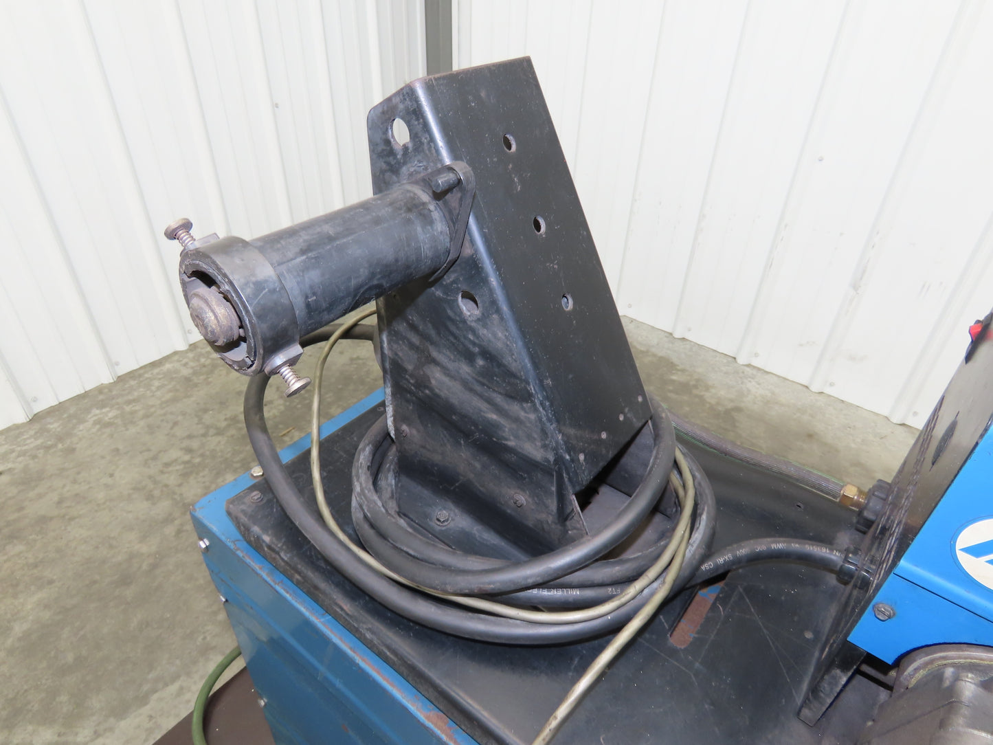 Miller CP-200 Mig Welder 200 amp DC Arc S-62 Wire Feeder 230/460VAC 3PH