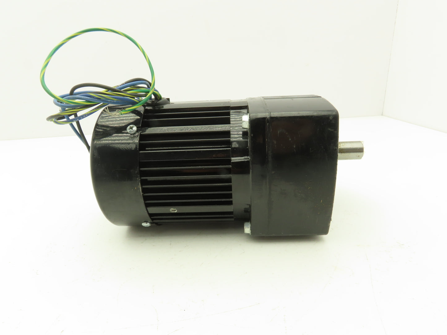Bodine 42R3BFSI-E4 Gearmotor 300:1 Ratio 1/12Hp 5.7 RPM 115V 60Hz Parallel Shaft