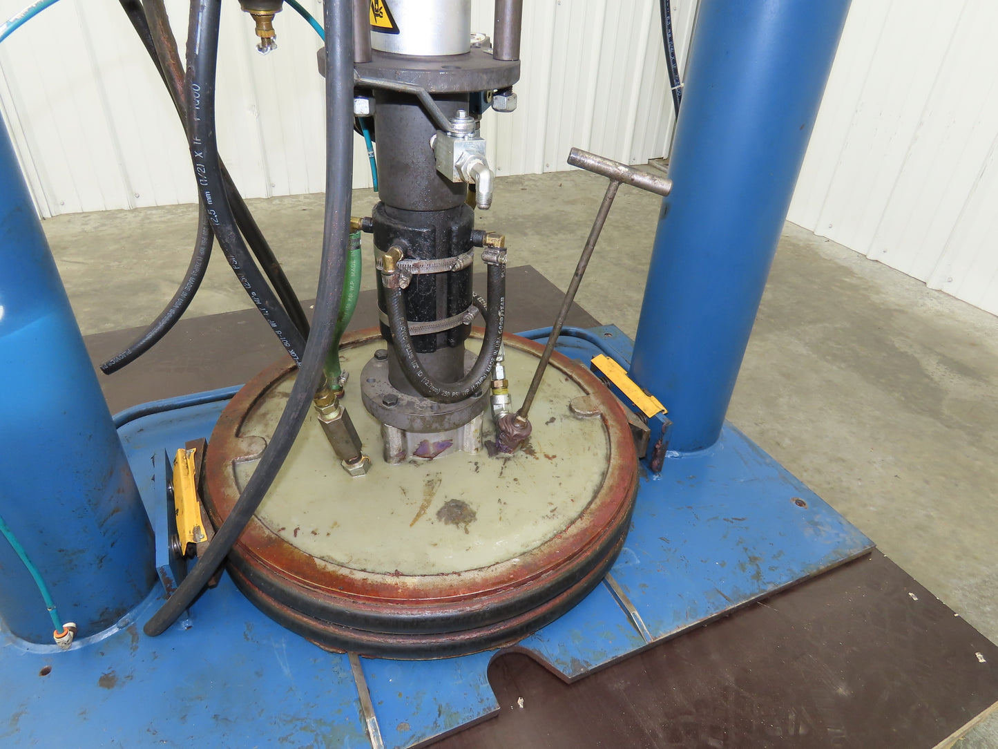 Nordson Rhino Hot Melt Drum Unloader Pneumatic Pump 65:1 Ratio 100PSI