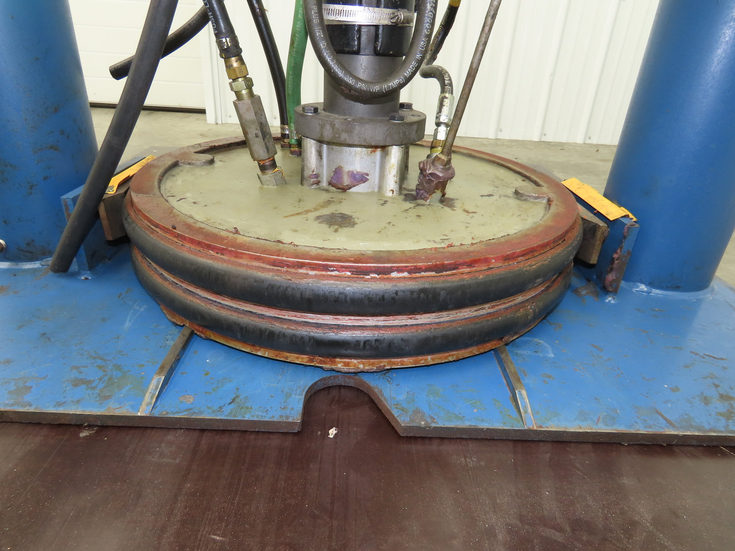 Nordson Rhino Hot Melt Drum Unloader Pneumatic Pump 65:1 Ratio 100PSI