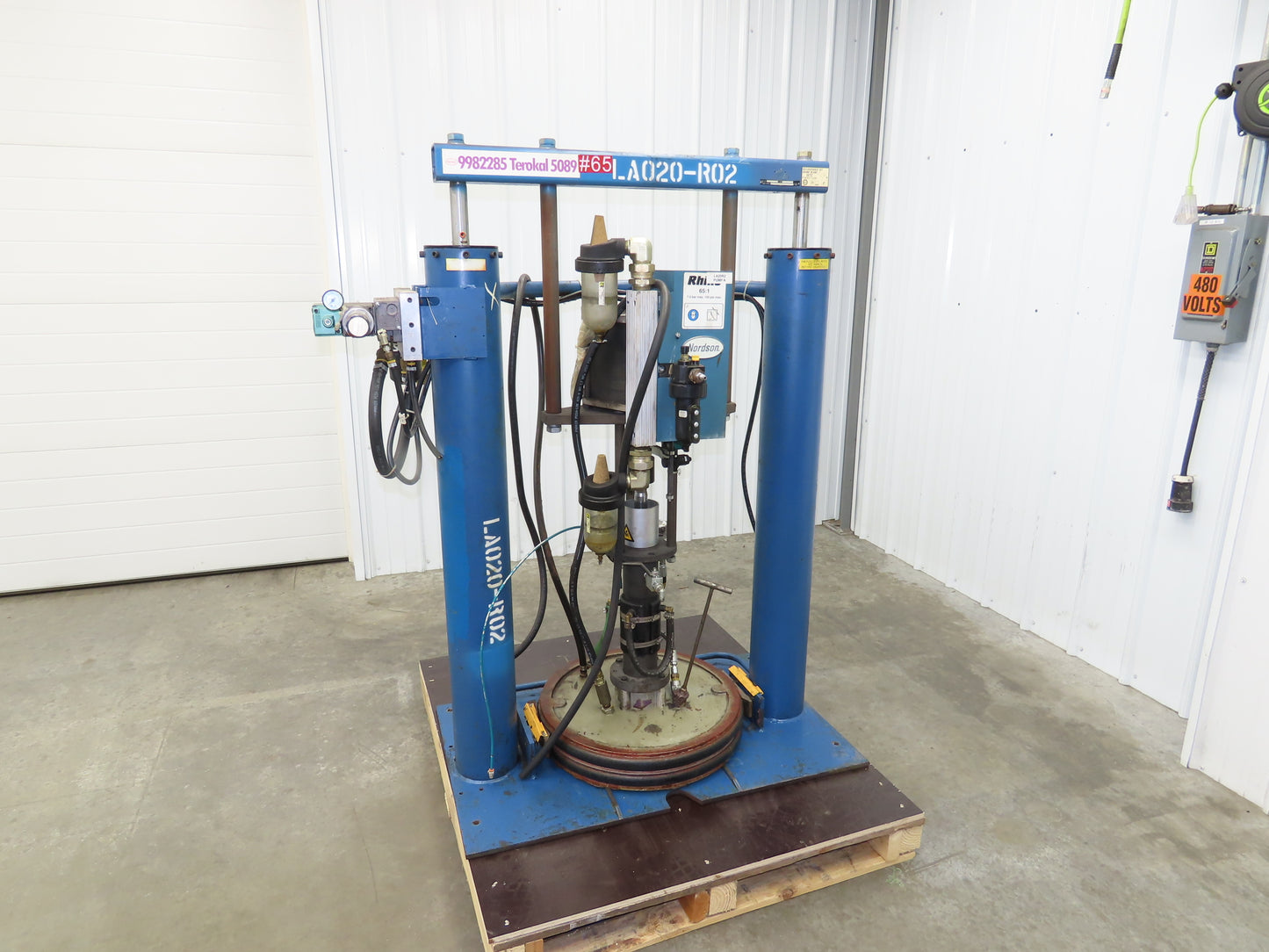 Nordson Rhino Hot Melt Drum Unloader Pneumatic Pump 65:1 Ratio 100PSI