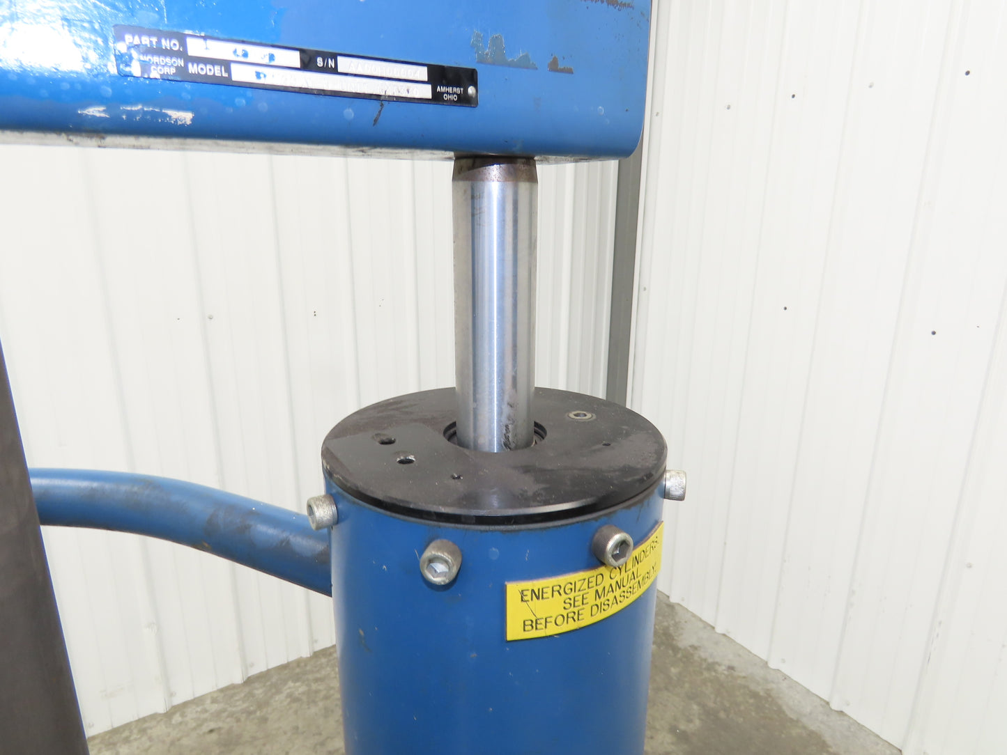 Nordson Rhino Pail Drum Unloader Pneumatic Pump 65:1 Ratio 100PSI