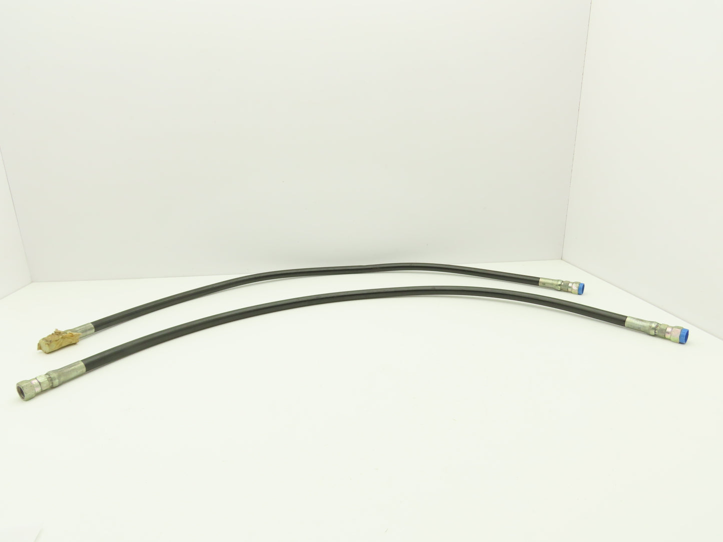 Nitta Moore N3000-06X1100L  3/8"x 1100mm Linemate Hydraulic Hose BSPP  Lot of 2