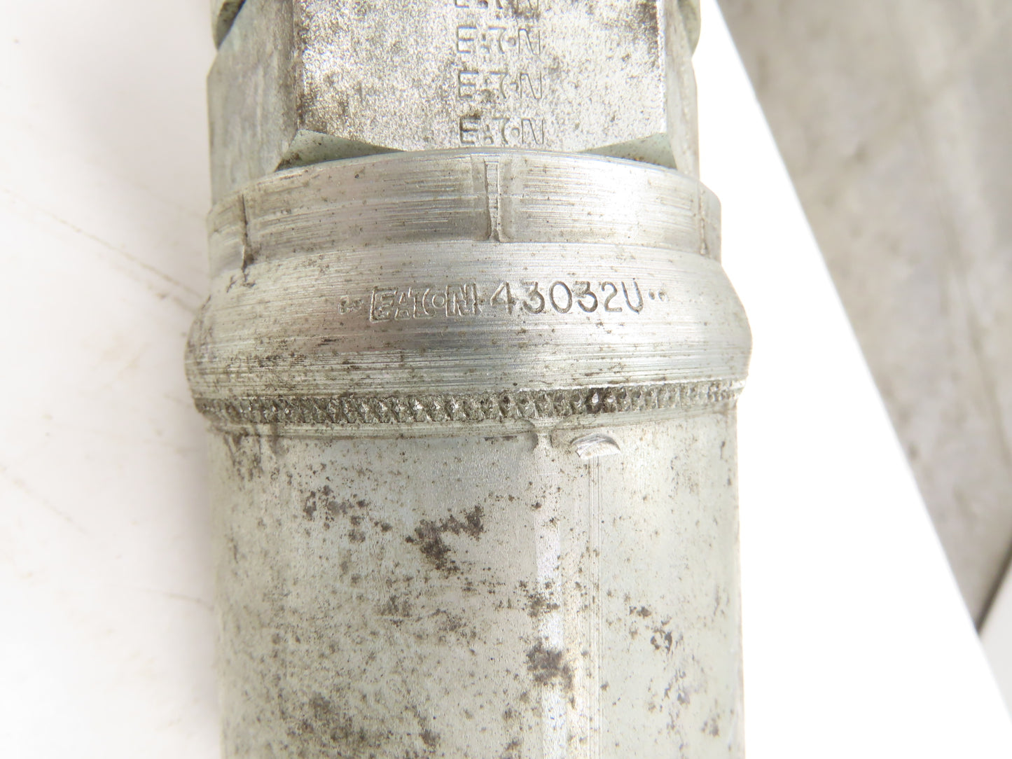 Weatherhead H03932 Coll-O-Crimp 2"x 53" Hydraulic Hose 100psi 2" JIC 37°  Swivel