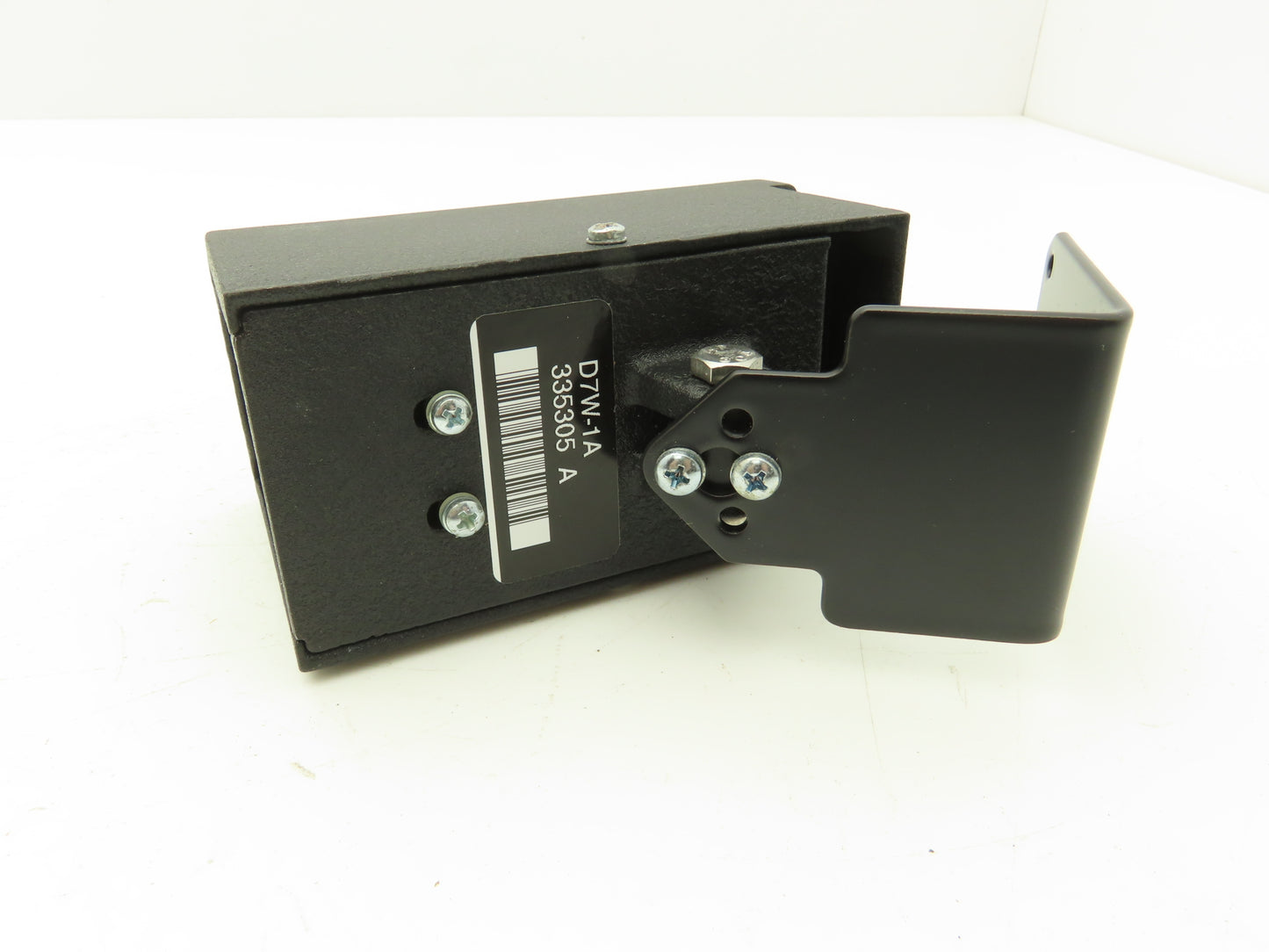 Microwave Sensors D7W-1A Door Opener Motion Sensor 12/24VDC NO - NC Lot of 2