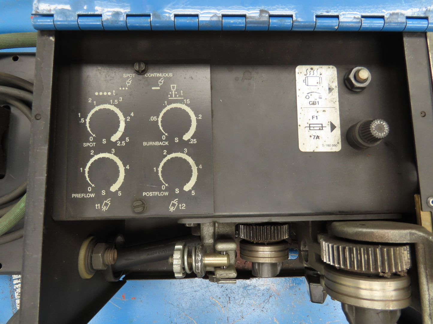 Miller Deltaweld 451 Mig Welder 450A DC Arc S-62 Wire Feeder 230/460VAC 3PH