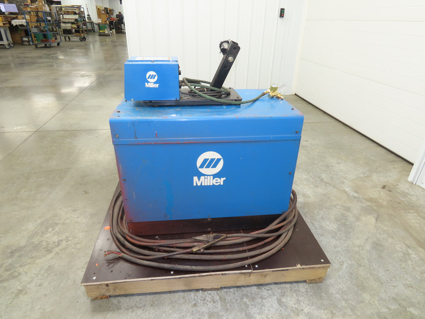 Miller Deltaweld 451 Mig Welder 450A DC Arc S-62 Wire Feeder 230/460VAC 3PH