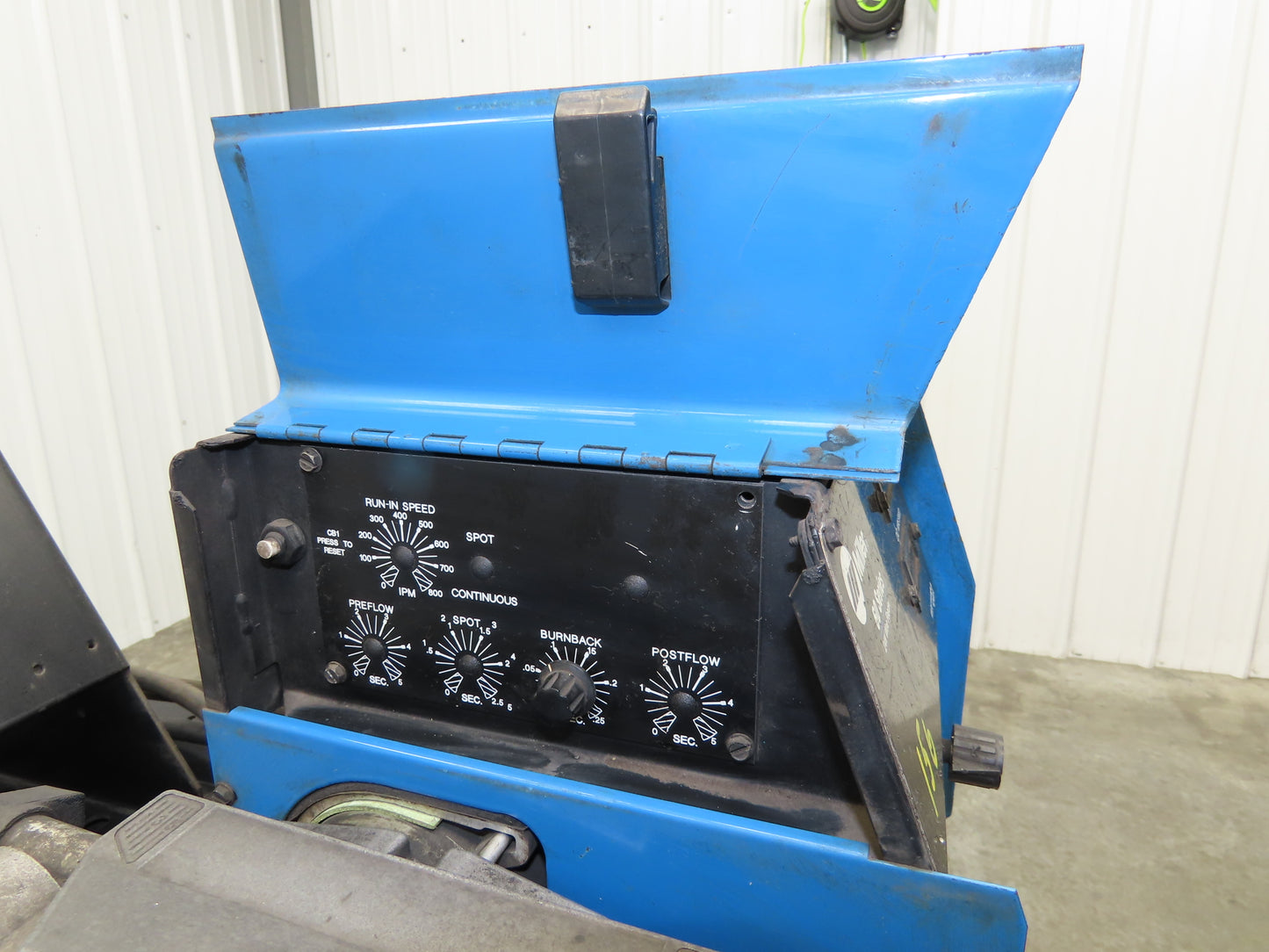 Miller CP-250TS Mig Welder 250 amp DC Arc S-62 Wire Feeder 200/230/460v 3PH