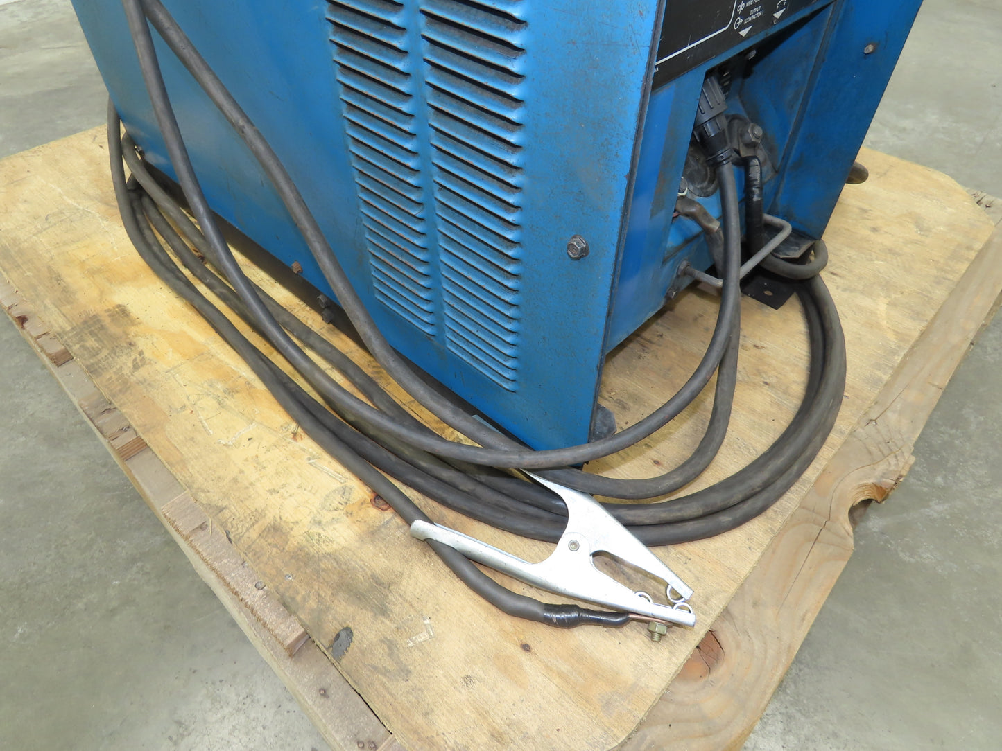 Miller CP-250TS Mig Welder 250 amp DC Arc S-62 Wire Feeder 200/230/460v 3PH