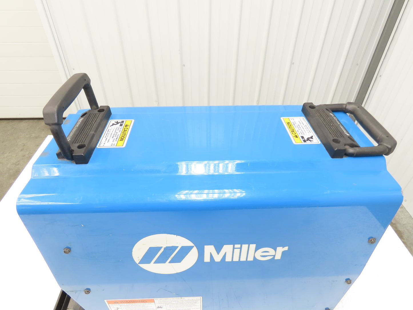 Miller Invision 304P Mig Welder 300 amp DC Arc 11kW 460VAC 3PH Power Unit