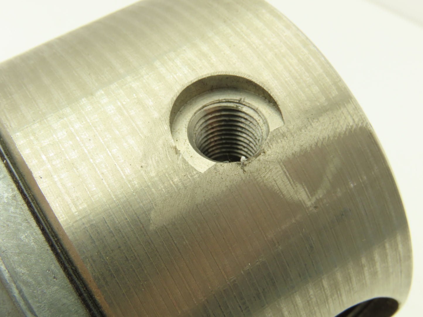 Graco 208-997 Low Pressure Corrosion Resistant Back Pressure Regulator w/Gauge