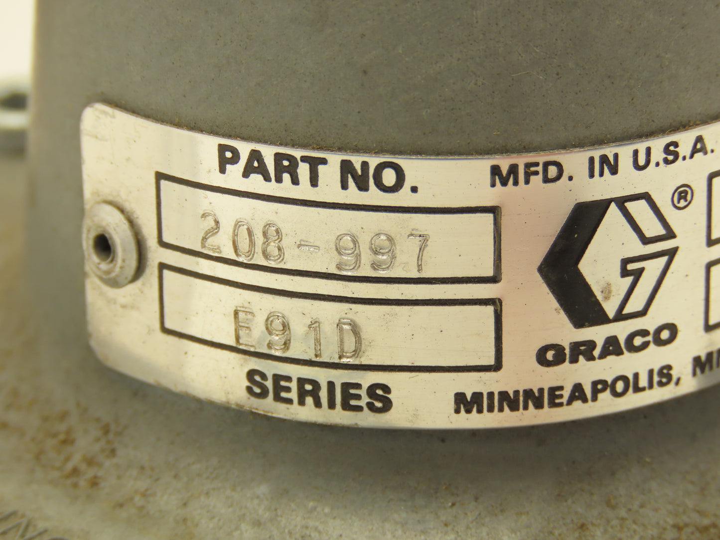 Graco 208-997 Low Pressure Corrosion Resistant Back Pressure Regulator w/Gauge