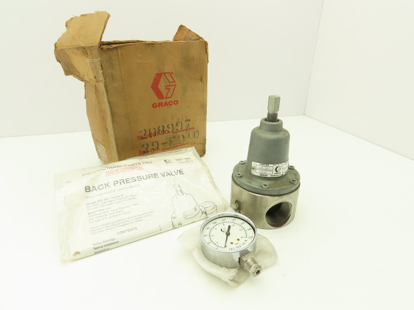 Graco 208-997 Low Pressure Corrosion Resistant Back Pressure Regulator w/Gauge