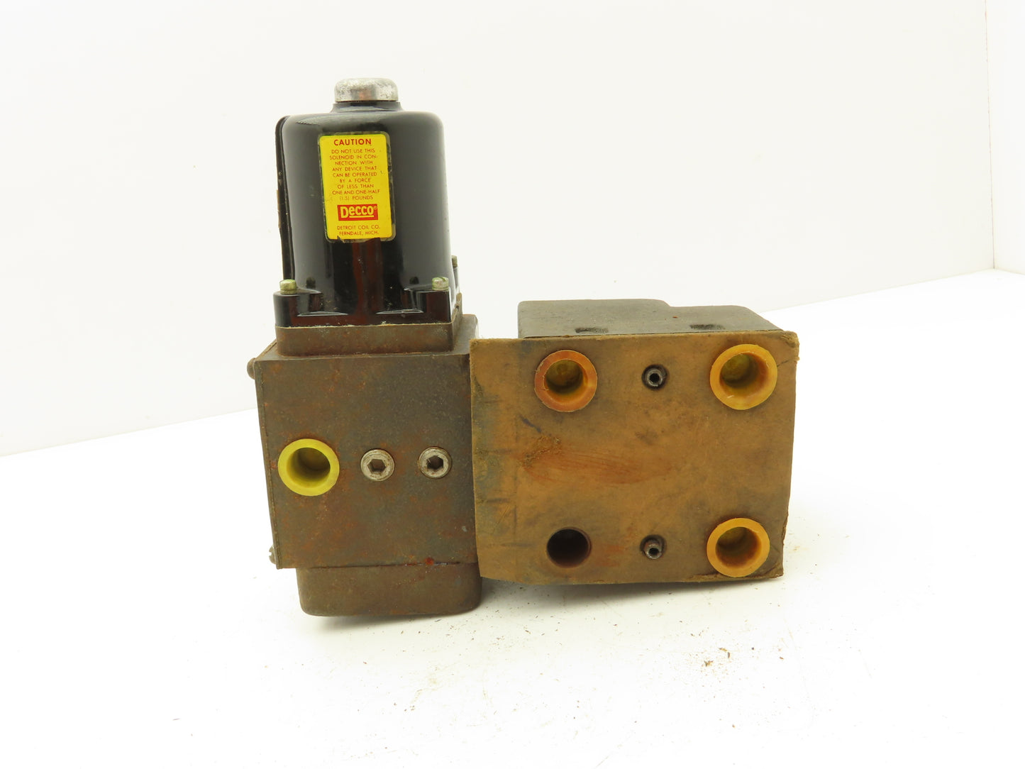 Double A QBJ-06-2M-0-H-12A2 Hydraulic Solenoid Relief Control Valve 115V