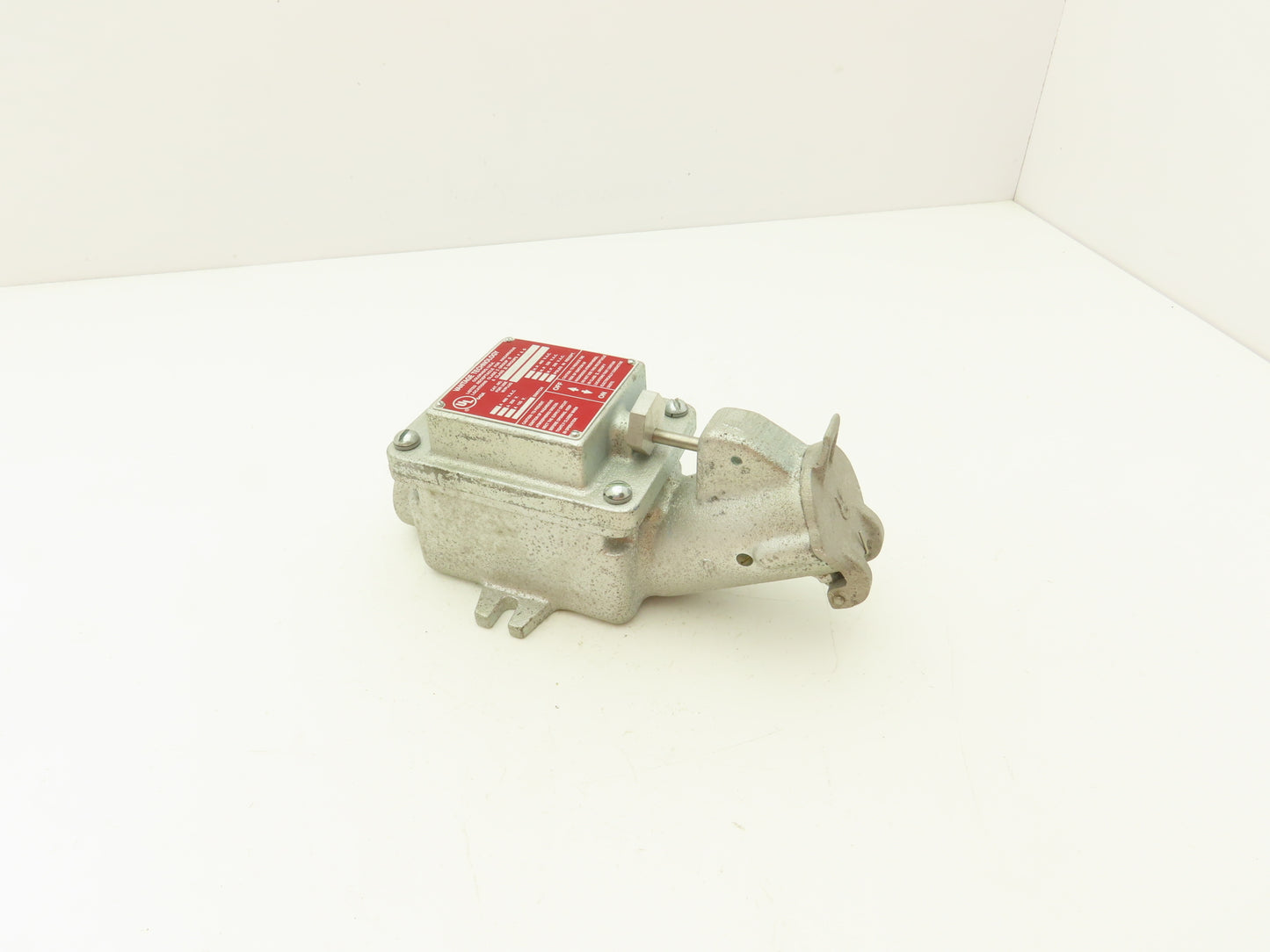 Vantage YXA-13032-G Explosion Proof Receptacle 20/30A 250/460V 3PH 3Pole 4Wire