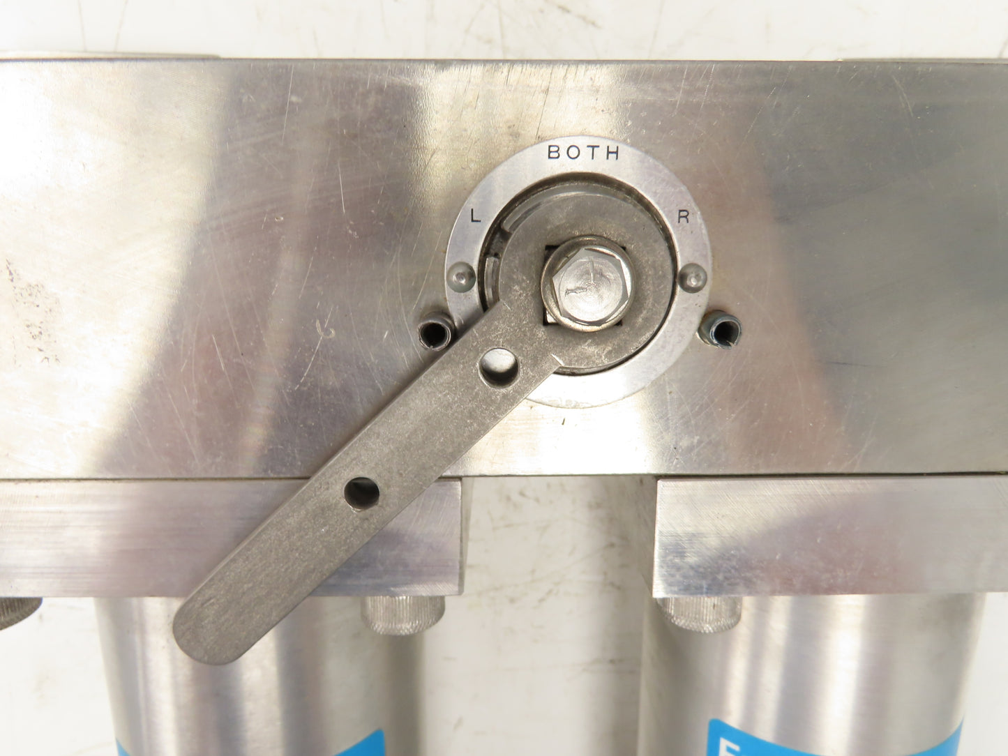 Parker 13800-31405-4BDX1-8-3/4 Fulflo Stainless Dual Filter Housing Assembly