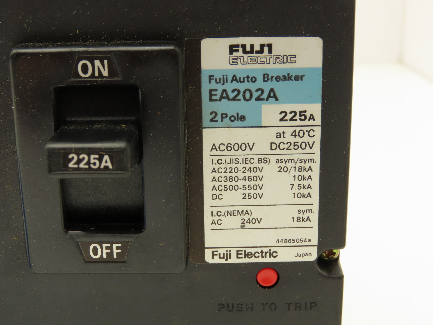 Fuji Electric EA202A  2-Pole Circuit Breaker 225A 600VAC 250VDC 2-Pole