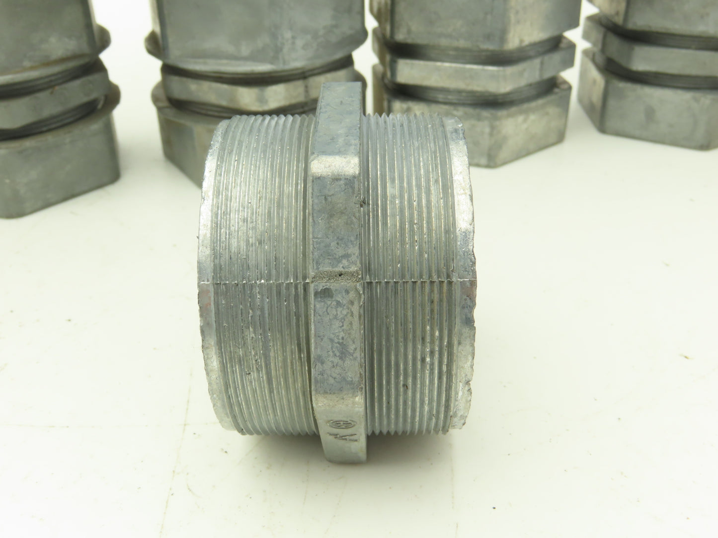 02220 2" EMT Compression Type Connector Coupler Die Cast Aluminum Lot of 22