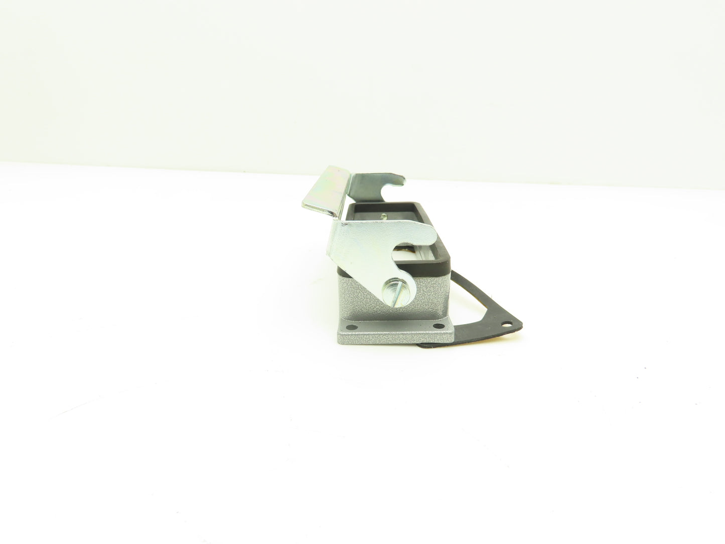 Thomas & Betts PB324 Panel Mount Base B24 D64 DD108 Side Locking Lever Lot of 17