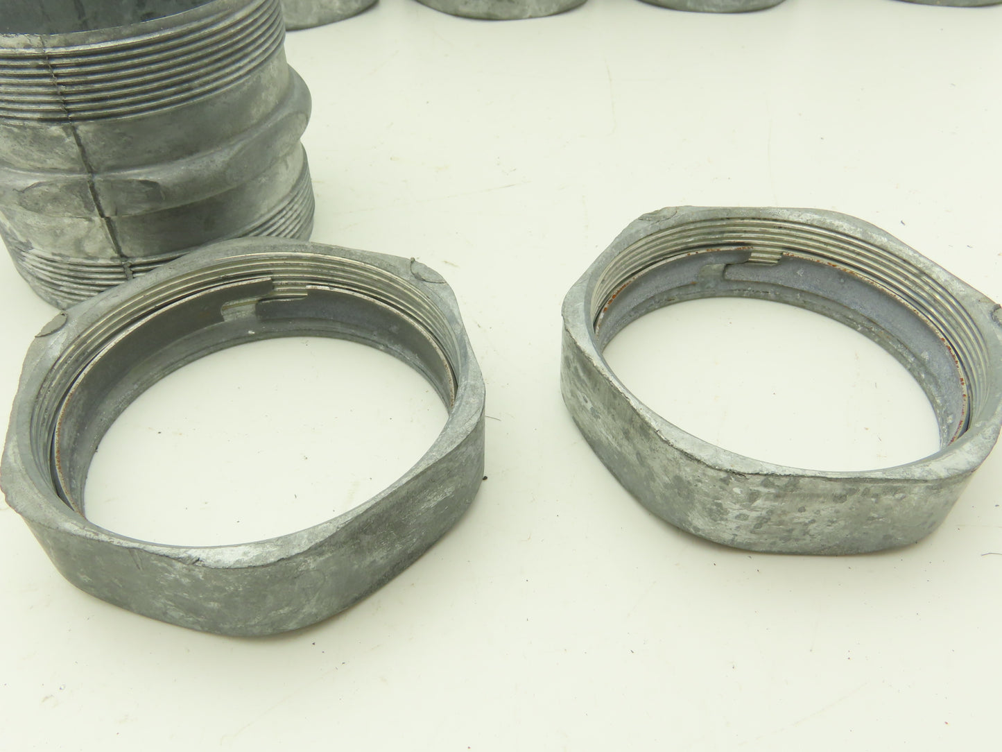 Halex 63625 2-1/2" EMT Compression Coupling Rigid Conduit Aluminum Lot of 12