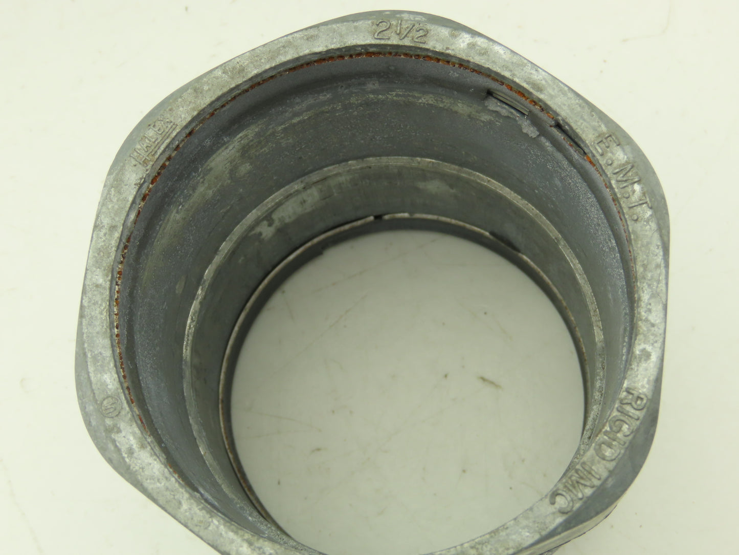 Halex 63625 2-1/2" EMT Compression Coupling Rigid Conduit Aluminum Lot of 12