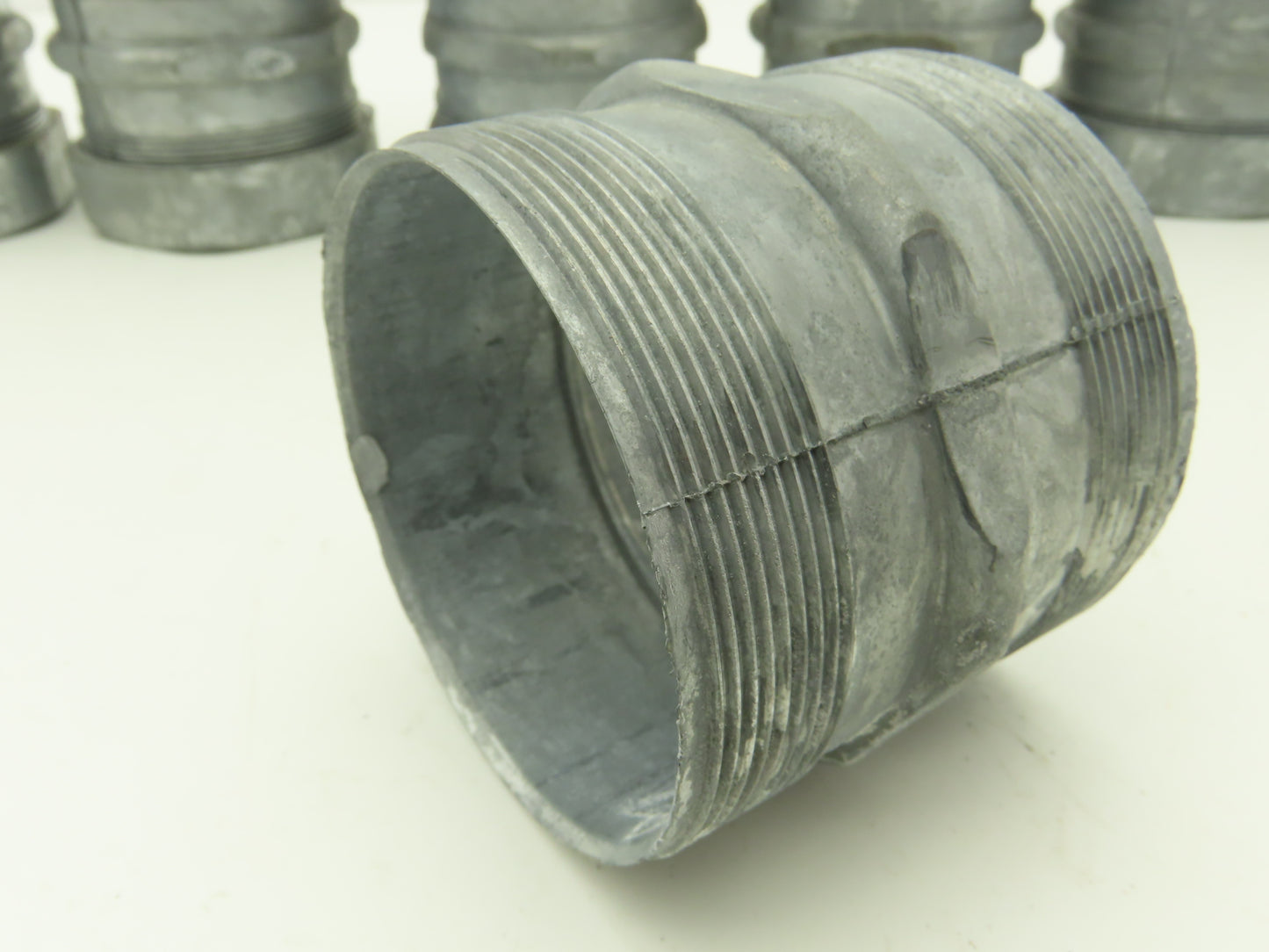 Halex 63625 2-1/2" EMT Compression Coupling Rigid Conduit Aluminum Lot of 12