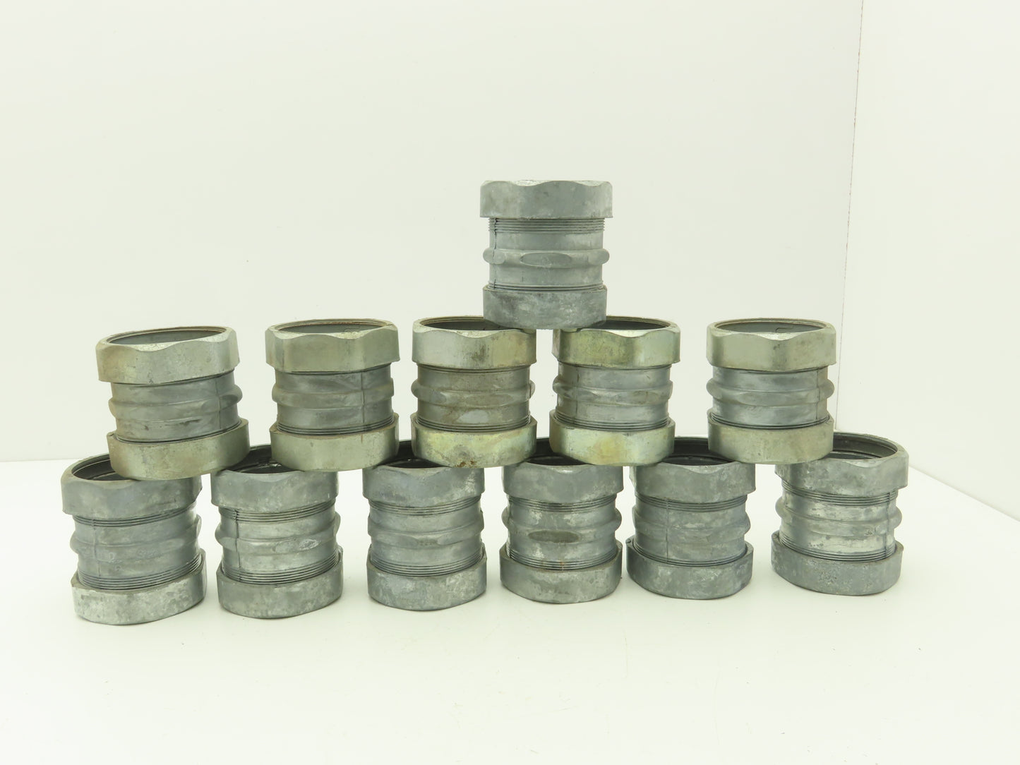 Halex 63625 2-1/2" EMT Compression Coupling Rigid Conduit Aluminum Lot of 12