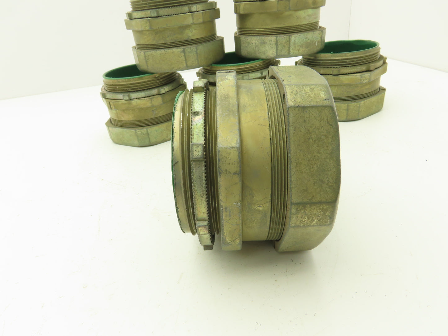 NA 3-1/2" EMT Compression Connector Insulated Throat Rigid Pipe Lot of 6