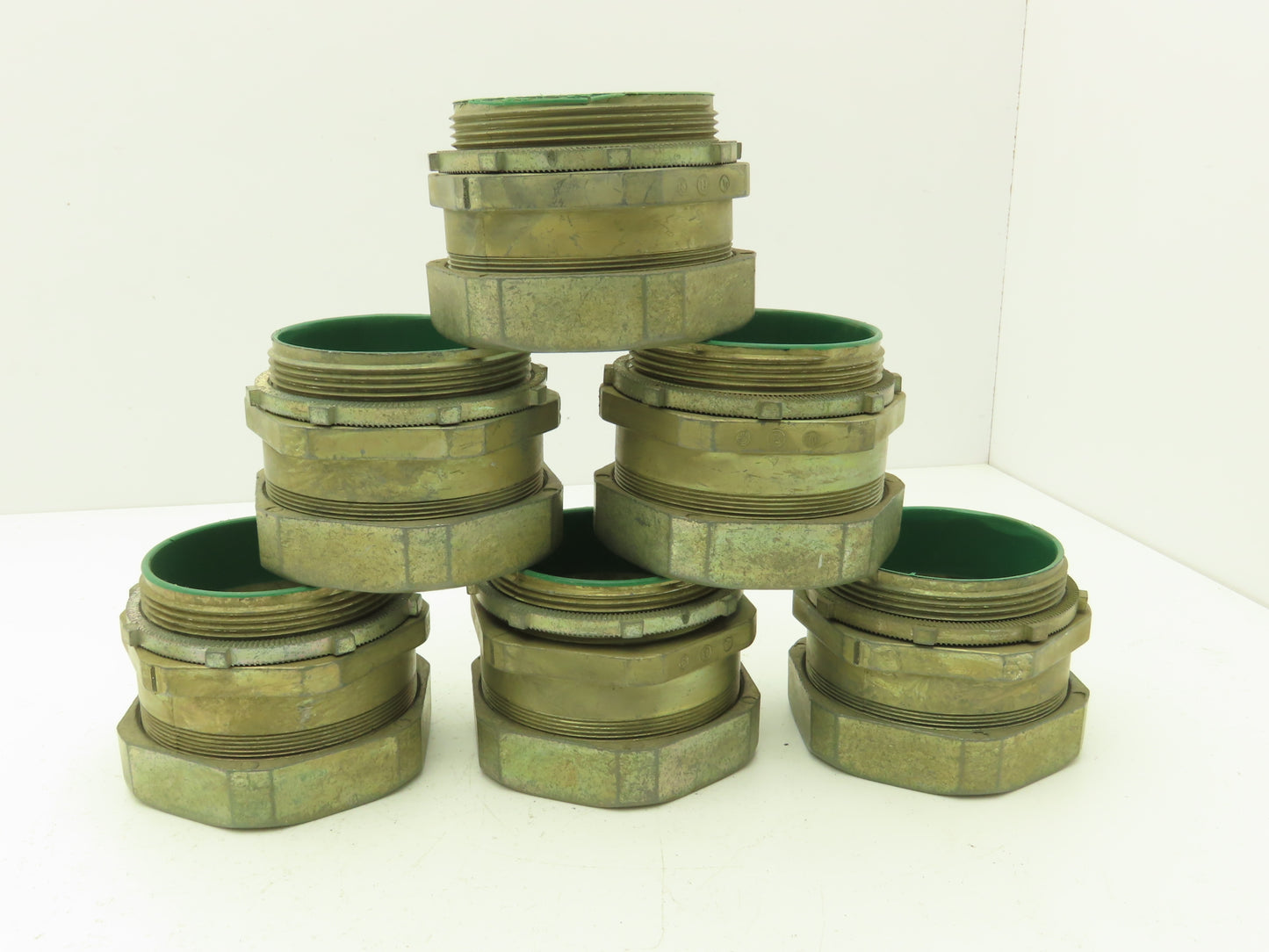 NA 3-1/2" EMT Compression Connector Insulated Throat Rigid Pipe Lot of 6